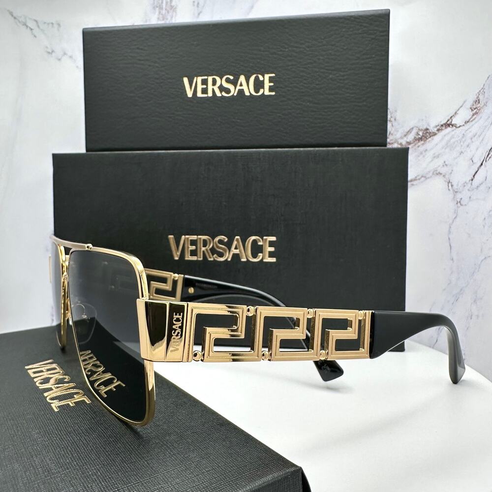 New VERSACE Sunglasses Gold Metal Greca Logo Rectangle Black Gray